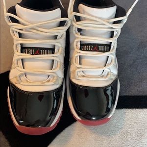 jordan 11 low concord breds